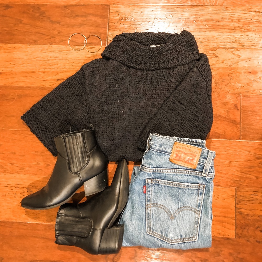 Short sleeve sweater 🌚